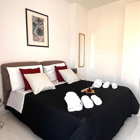 Roma Airport Sky Apartments フィウミチーノ エクステリア 写真