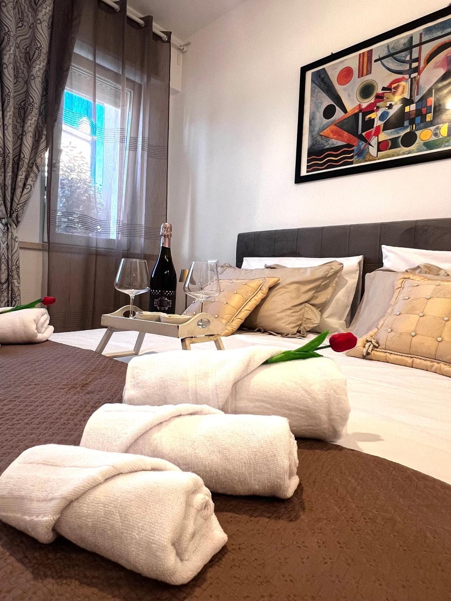 Roma Airport Sky Apartments フィウミチーノ エクステリア 写真