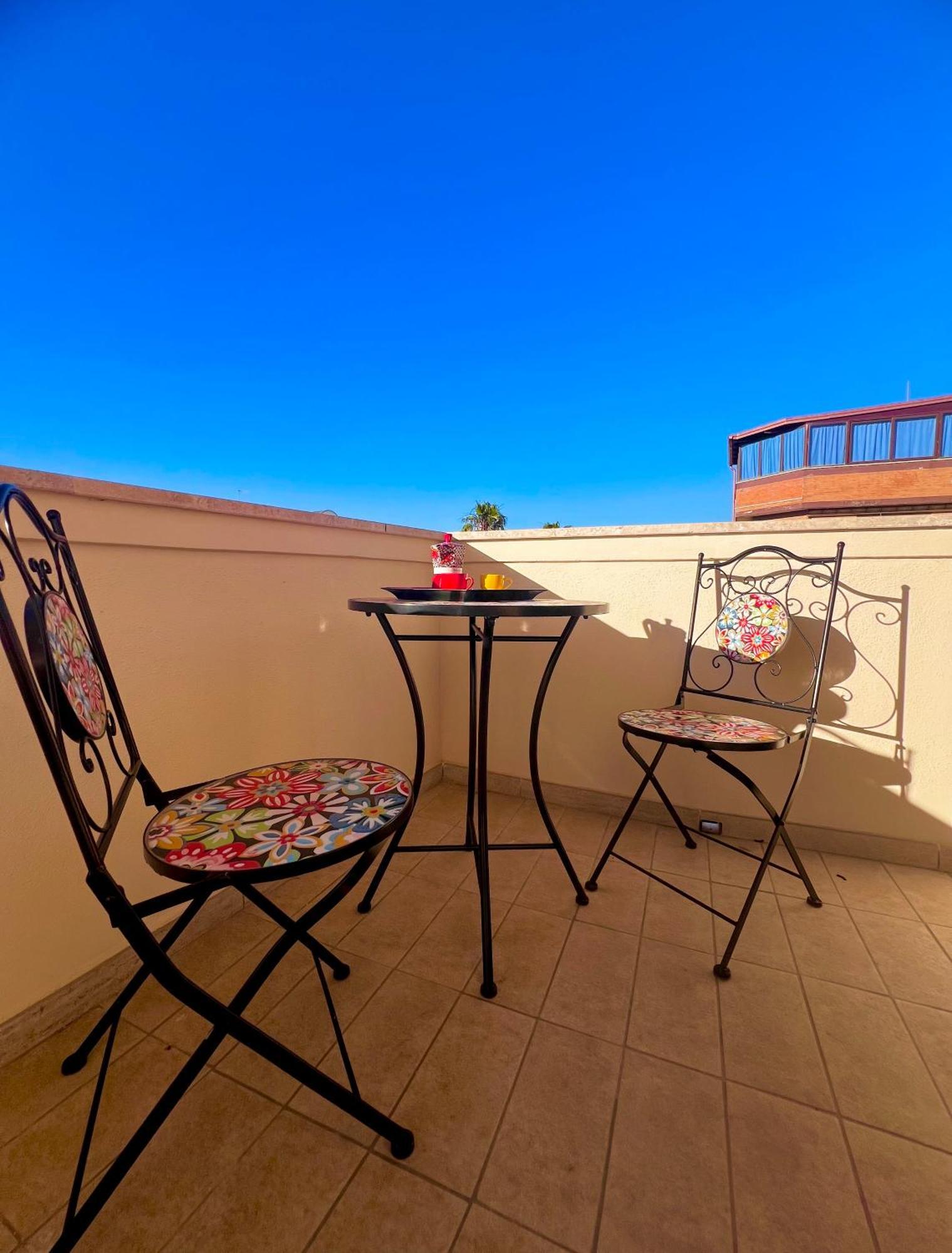 Roma Airport Sky Apartments フィウミチーノ エクステリア 写真