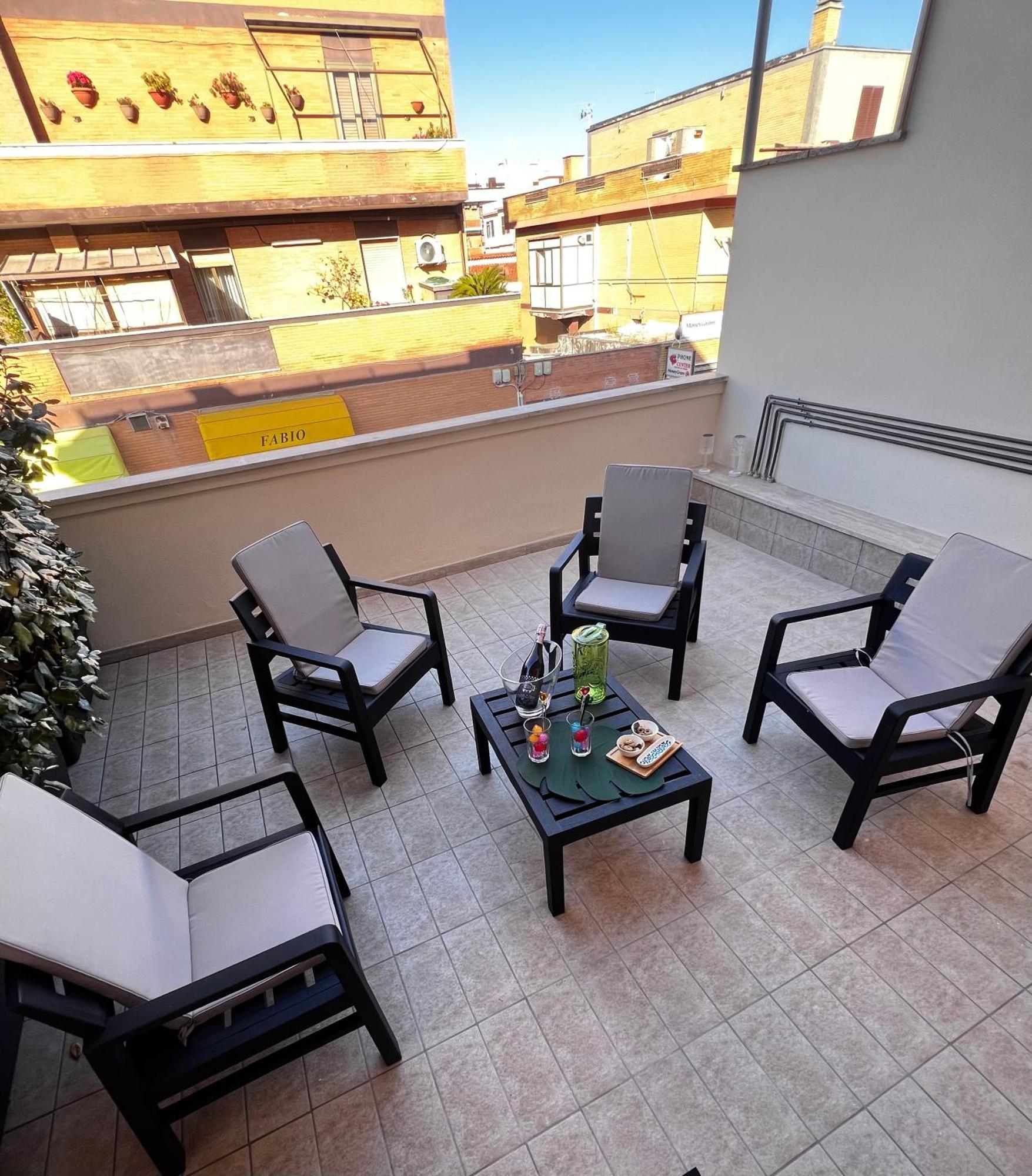 Roma Airport Sky Apartments フィウミチーノ エクステリア 写真